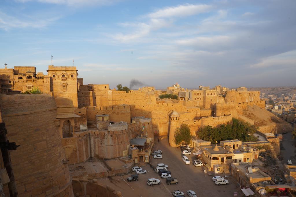Hotel Garh Jaisal Haveli Dzsaiszalmer Kültér fotó