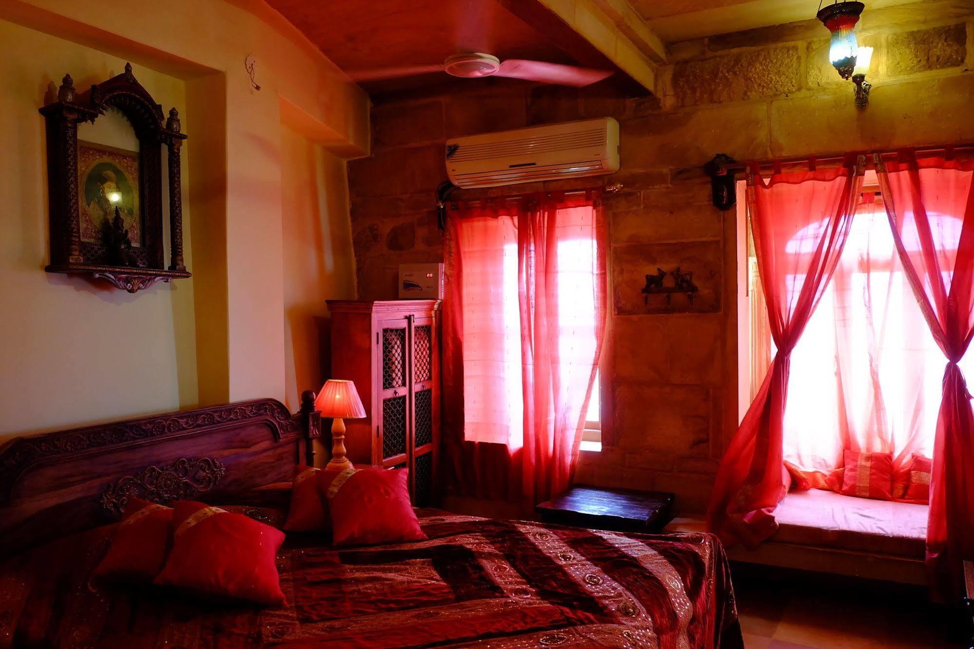 Hotel Garh Jaisal Haveli Dzsaiszalmer Kültér fotó
